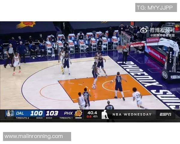 布克生涯第350次得分25跻身NBA历史前40位展现超凡实力